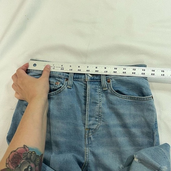 Levis Wedgie Skinny Buttonfly Distressed Light Wash Jeans - Picture 8 of 9